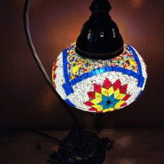 Tischlampe Schwan Aylin, 3er, weiss bunt